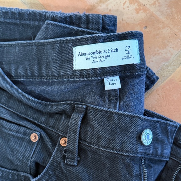 Abercrombie Curve Love High Rise 90s Relaxed Jeans - 27 Long - Picture 3 of 3